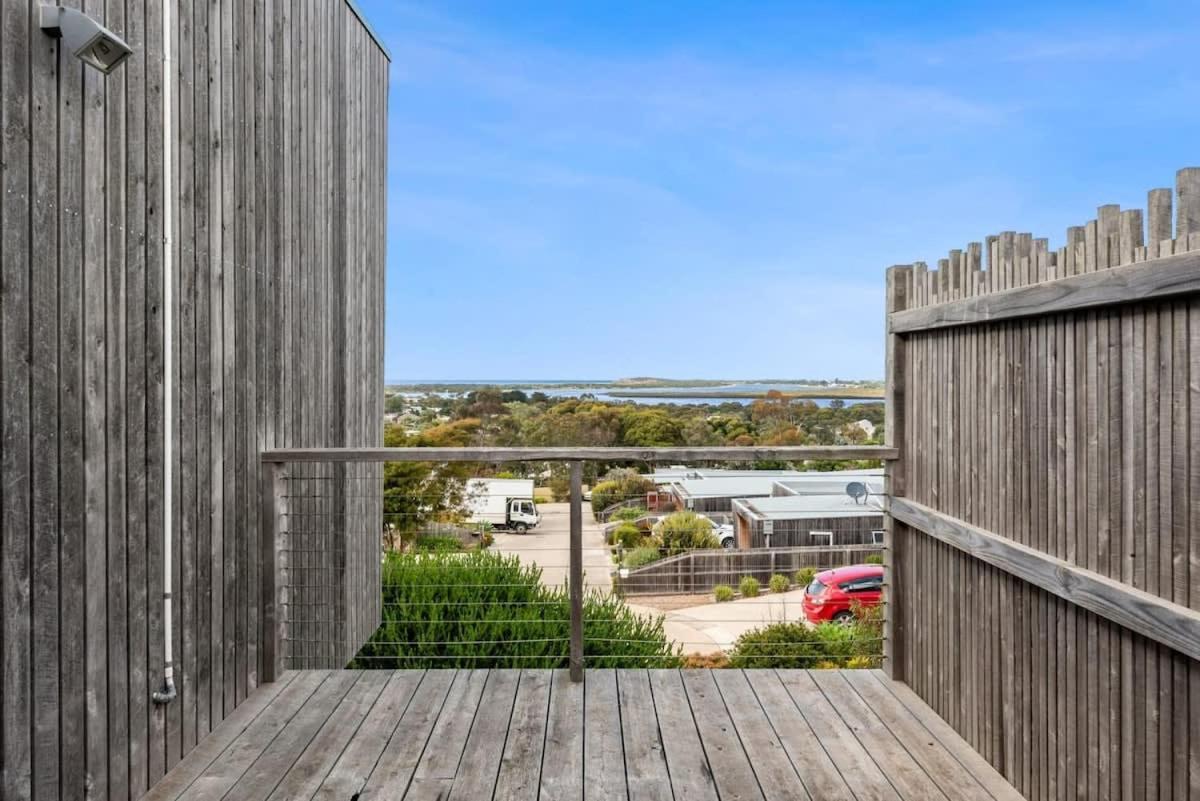 Mariners Retreat Unrivalled Ocean And River Views Apartment Ocean Grove Exterior photo